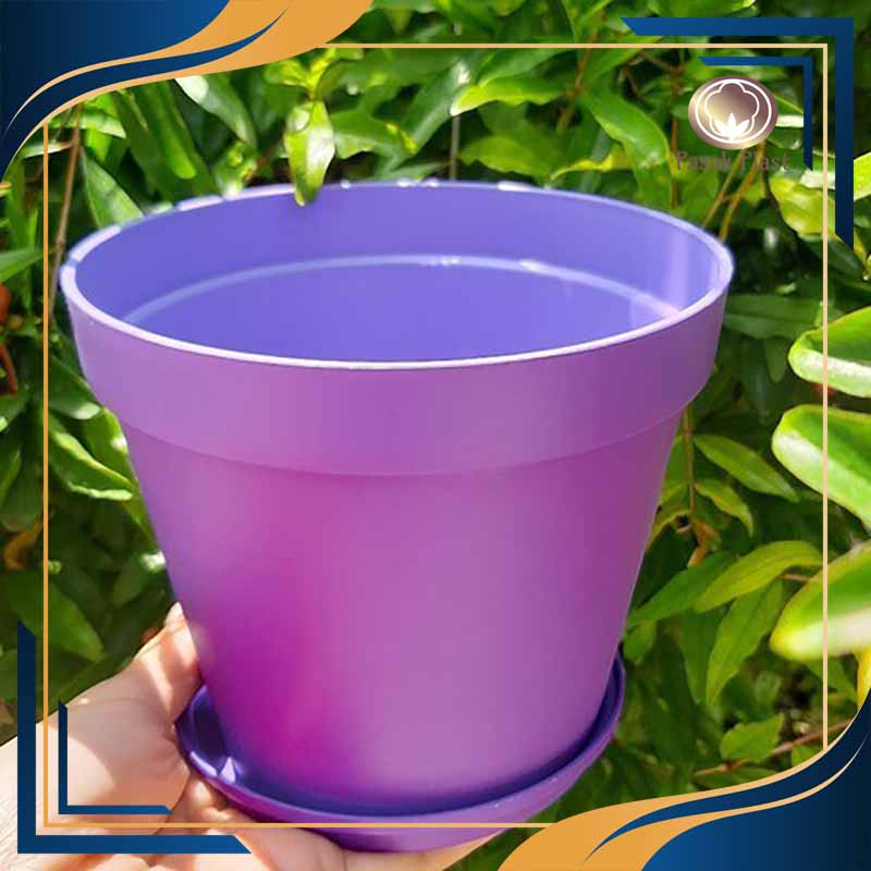 گلدان پلاستیکی شهرآذین