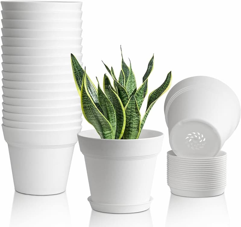 گلدان پلاستیکی سفید