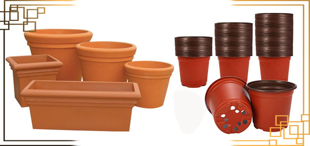 گلدان پلاستیکی کوچک