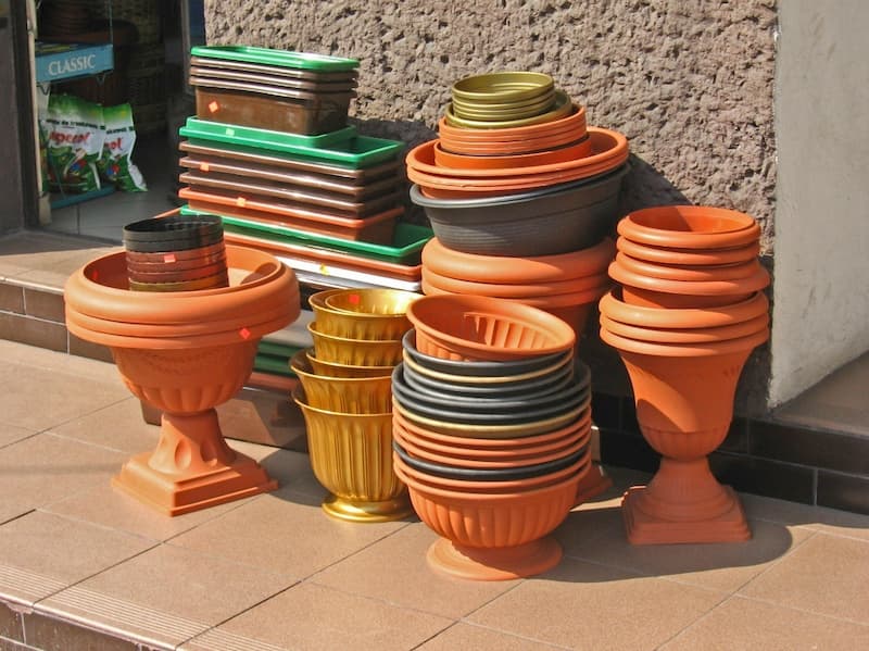 گلدان پلاستیکی