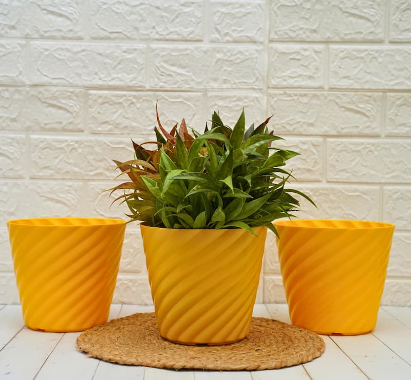 گلدان پلاستیکی حصیری