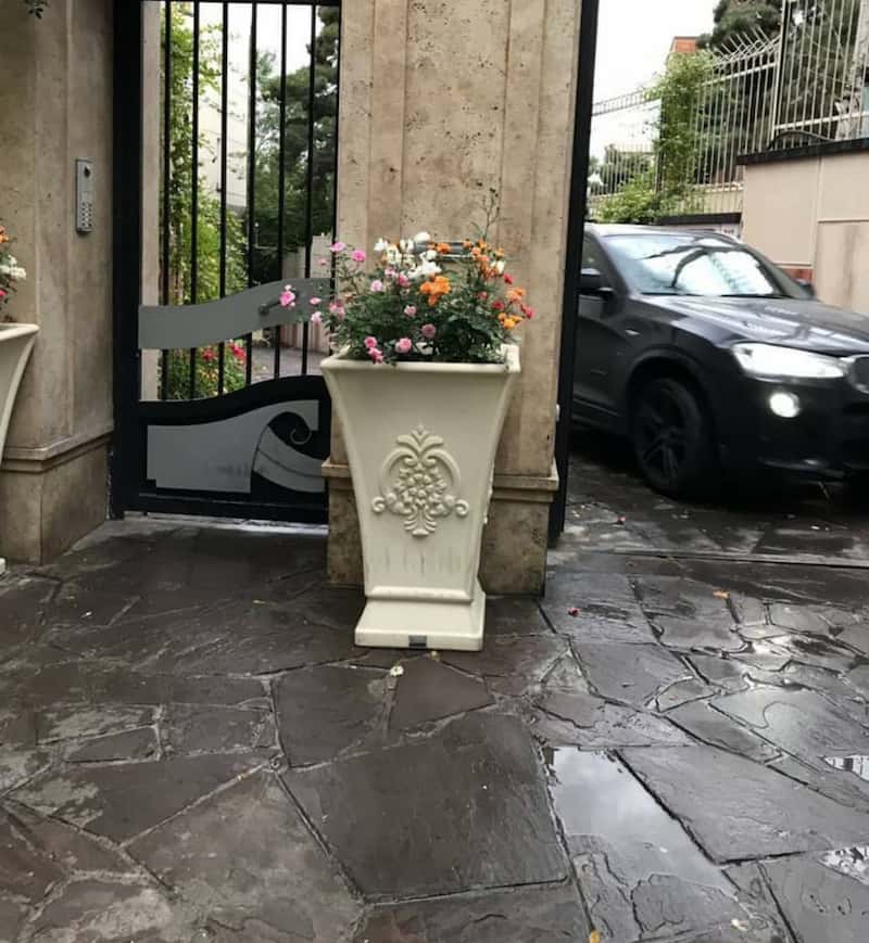 گلدان پلاستیکی بارز