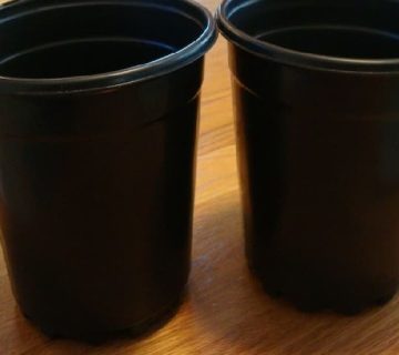 خرید گلدان پلاستیکی لیتری رنگ سیاه مناسب گلخانه