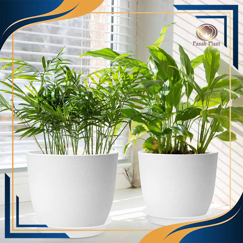 گلدان پلاستیکی سفید